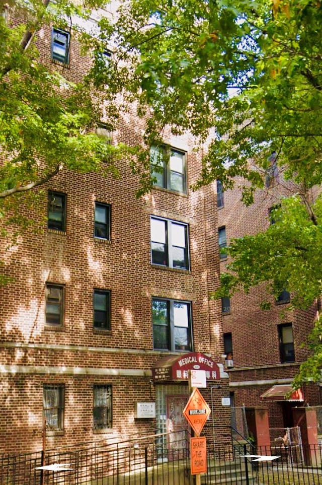 4233 Kissena Blvd Unit 2D, Flushing, NY 11355 - view of building exterior