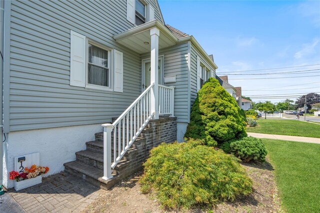 12 Westmoreland Rd, Merrick, NY 11566 - photo 11