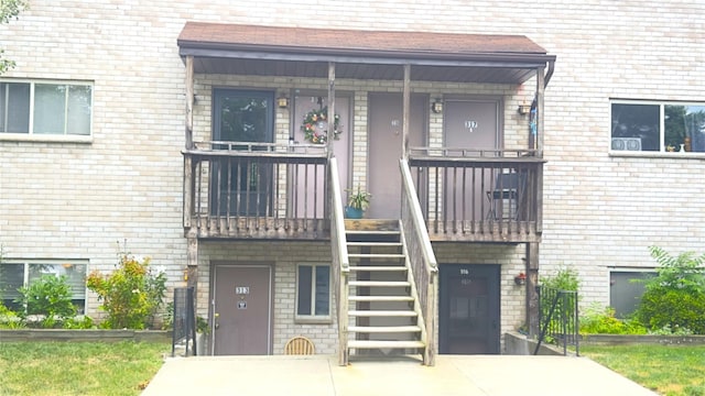 26 Cooper Unit 314, Poughkeepsie, NY 12603 - view of building exterior with stairs
