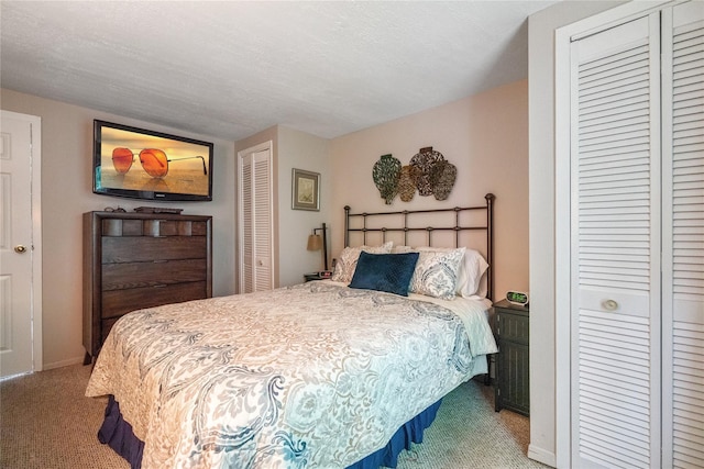 1334 Thompson Dr, Bay Shore, NY 11706 - bedroom featuring carpet floors and baseboards