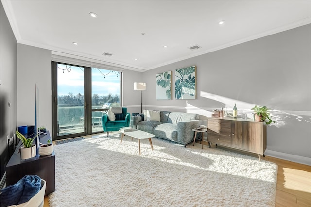 701 Rdg Hill Blvd Unit 10B, Yonkers, NY 10710 - living room featuring ornamental molding, wood finished floors, and recessed lighting
