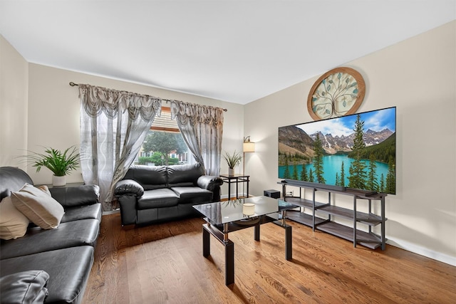 418 Pawnee Ct, Suffern, NY 10901 - living area with wood finished floors and baseboards