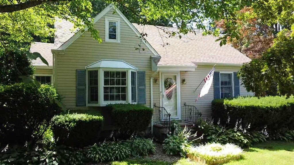 44 Crestwood Dr, Huntington Station, NY 11746 - photo 1