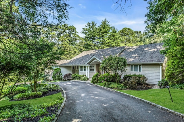 31 Stonywell Ct, Dix Hills, NY 11746 - photo 2