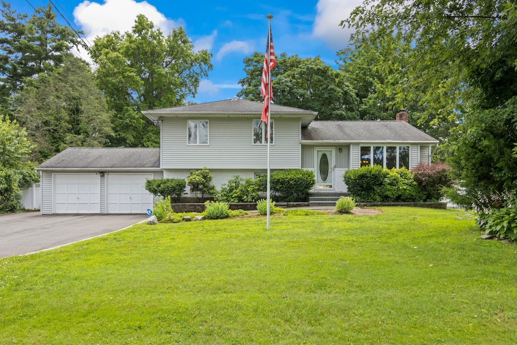 11 Ketay Dr N, East Northport, NY 11731 - photo 1