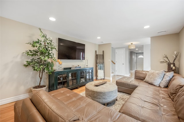 12 Dover Ln, Old Bethpage, NY 11804 - photo 8