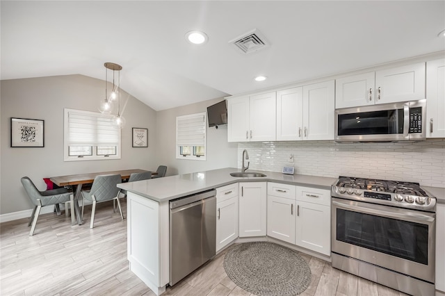 12 Dover Ln, Old Bethpage, NY 11804 - photo 11