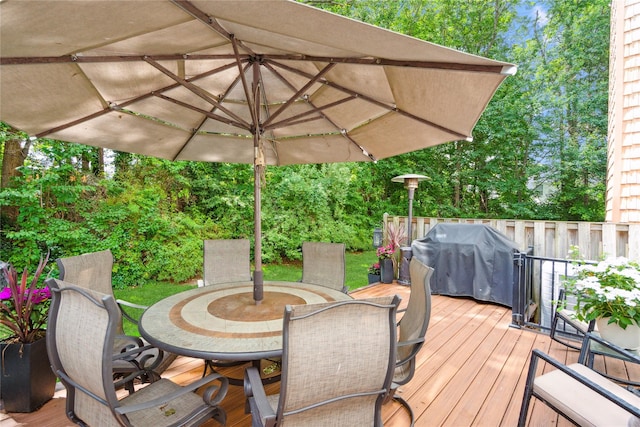 28 The Mews, Syosset, NY 11791 - wooden terrace with outdoor dining space and area for grilling