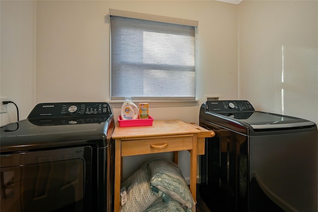 3120 Grathwohl Rd, New Suffolk, NY 11956 - laundry area with washer and dryer