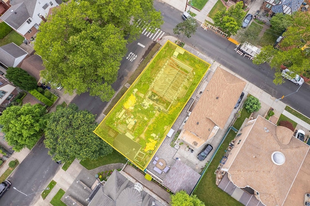 179-04 80th Dr, Jamaica Estates, NY 11432 - aerial view of property and surrounding area featuring property boundaries highlighted