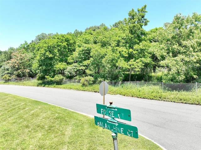 10 Fosse Ct, Airmont, NY 10952
