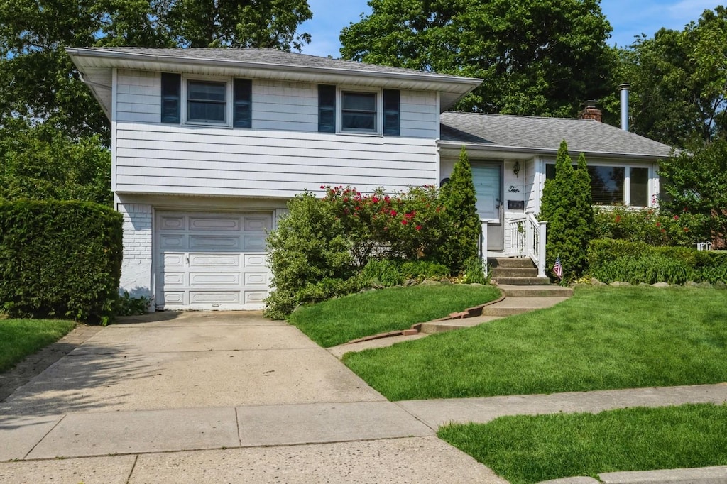 10 Nancy Dr, Farmingdale, NY 11735 - photo 1