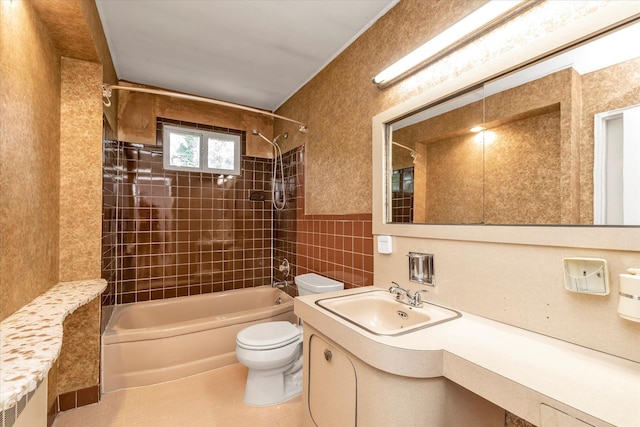 80 Winthrop Rd, Plainview, NY 11803 - photo 13