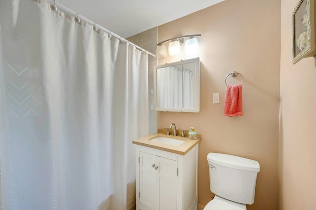 124 Robins Unit 124, New Rochelle, NY 10801 - full bath featuring vanity and a shower with curtain