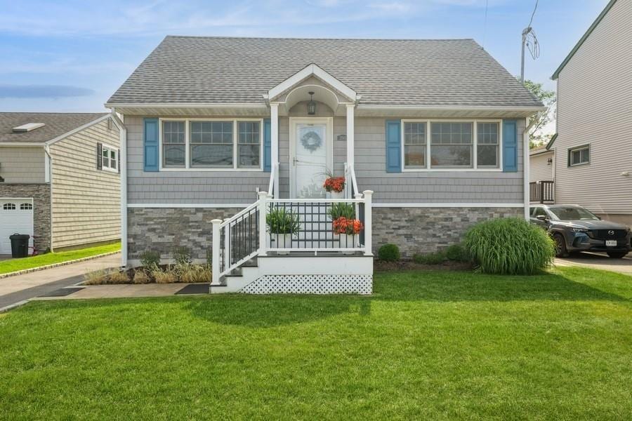 2543 Bayview Ave, Wantagh, NY 11793 - photo 1