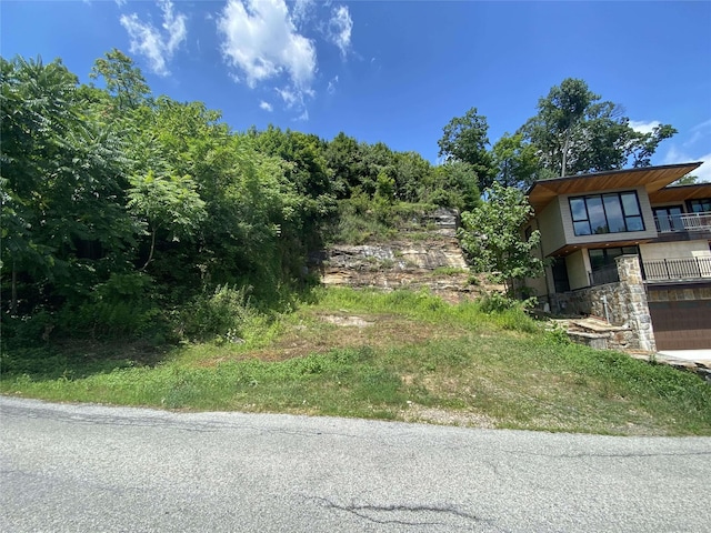 1 Avondale Rd, Yonkers, NY 10710
