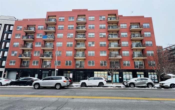 7166 Parsons Blvd Unit 6E, Fresh Meadows, NY 11365 - view of apartment building / complex