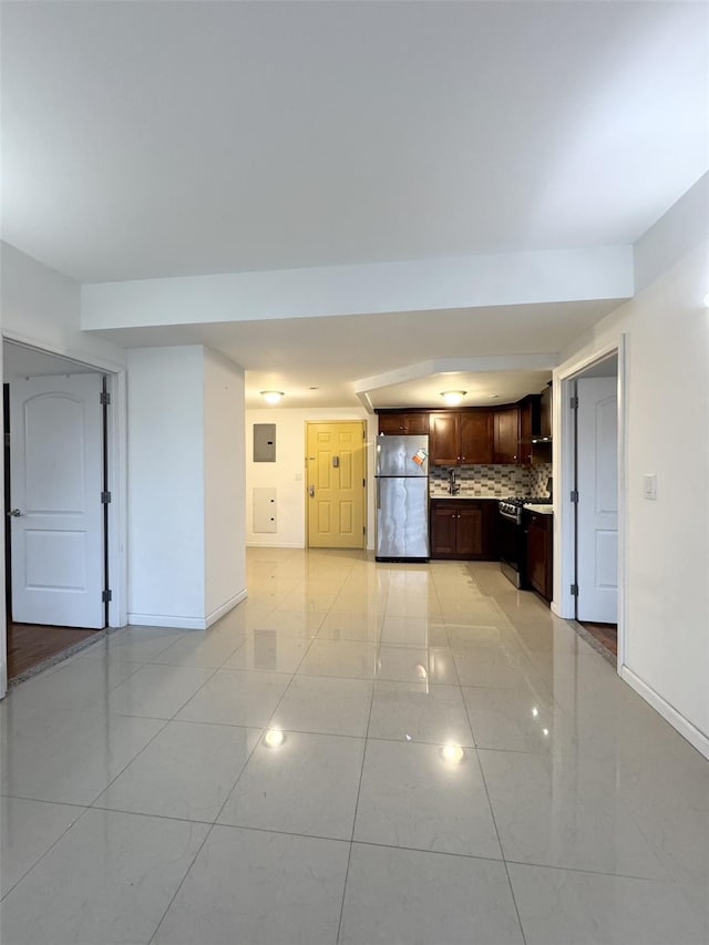 7166 Parsons Blvd Unit 6E, Fresh Meadows, NY 11365 - photo 3