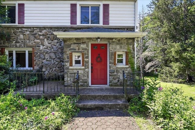 1095 State Route 94, New Windsor, NY 12553 - view of exterior entry featuring stone siding