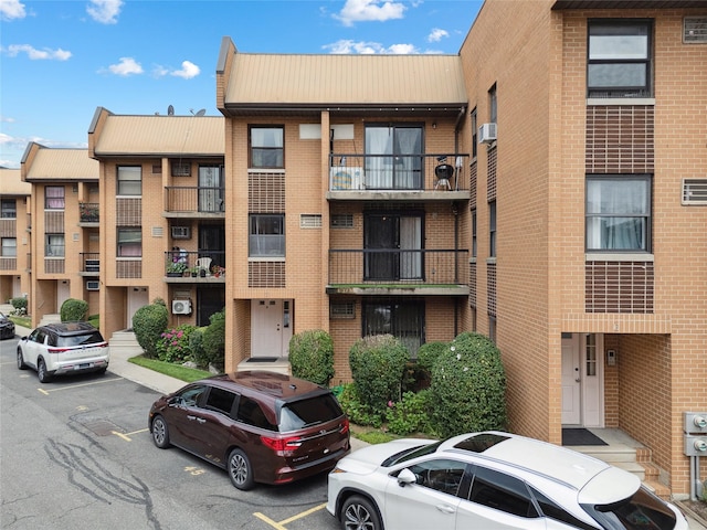 75-22 Parsons Blvd Unit D2, Fresh Meadows, NY 11366 - photo 1