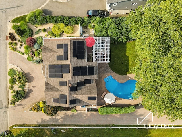 50 Ships Point Ln, Oyster Bay, NY 11771 - drone / aerial view of a pool area