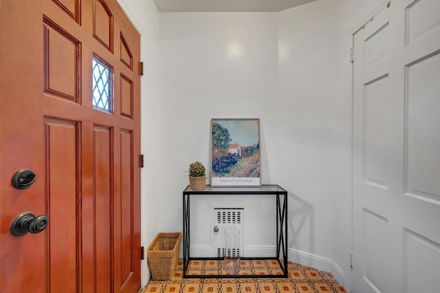 86 Briary Rd, Dobbs Ferry, NY 10522 - foyer entrance with baseboards