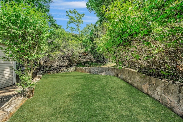 86 Briary Rd, Dobbs Ferry, NY 10522 - view of grassy yard