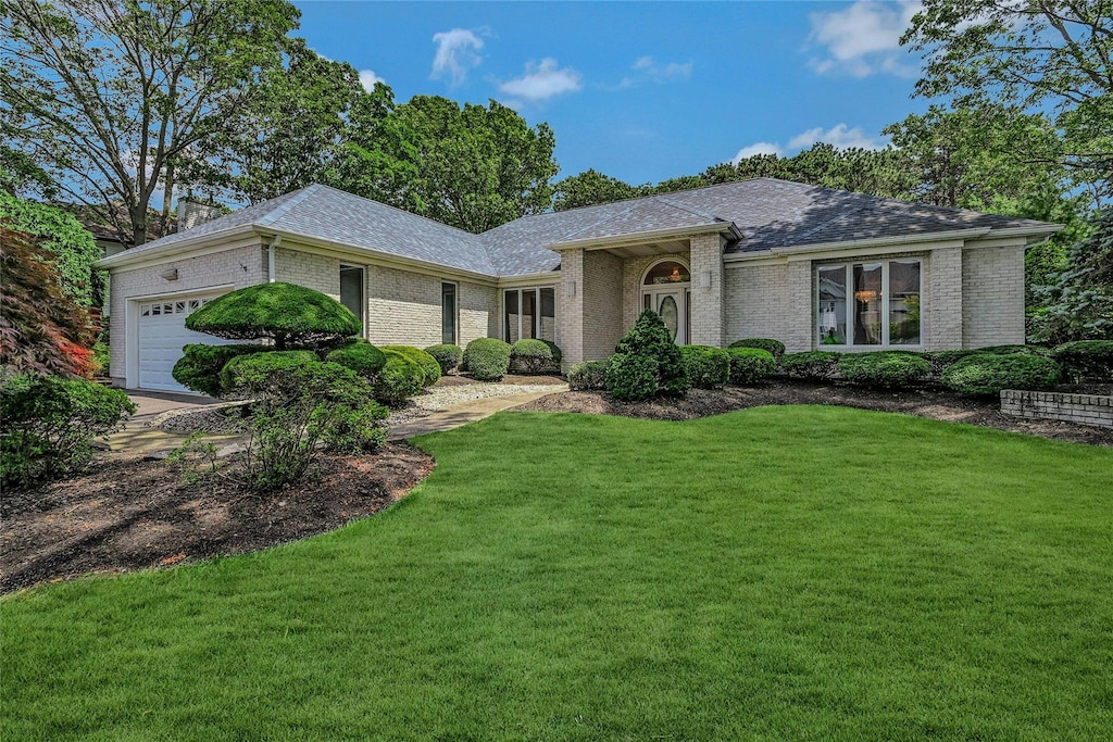 41 Somerset Dr, Holbrook, NY 11741 - photo 1