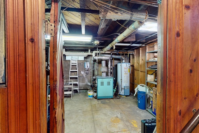 32 Biltmore Ave, Yonkers, NY 10710 - unfinished below grade area featuring gas water heater