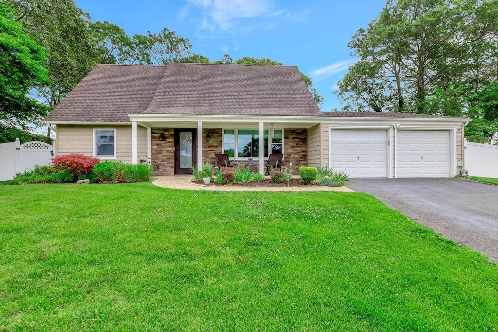 5 Hysler Ct, Coram, NY 11727 - photo 1