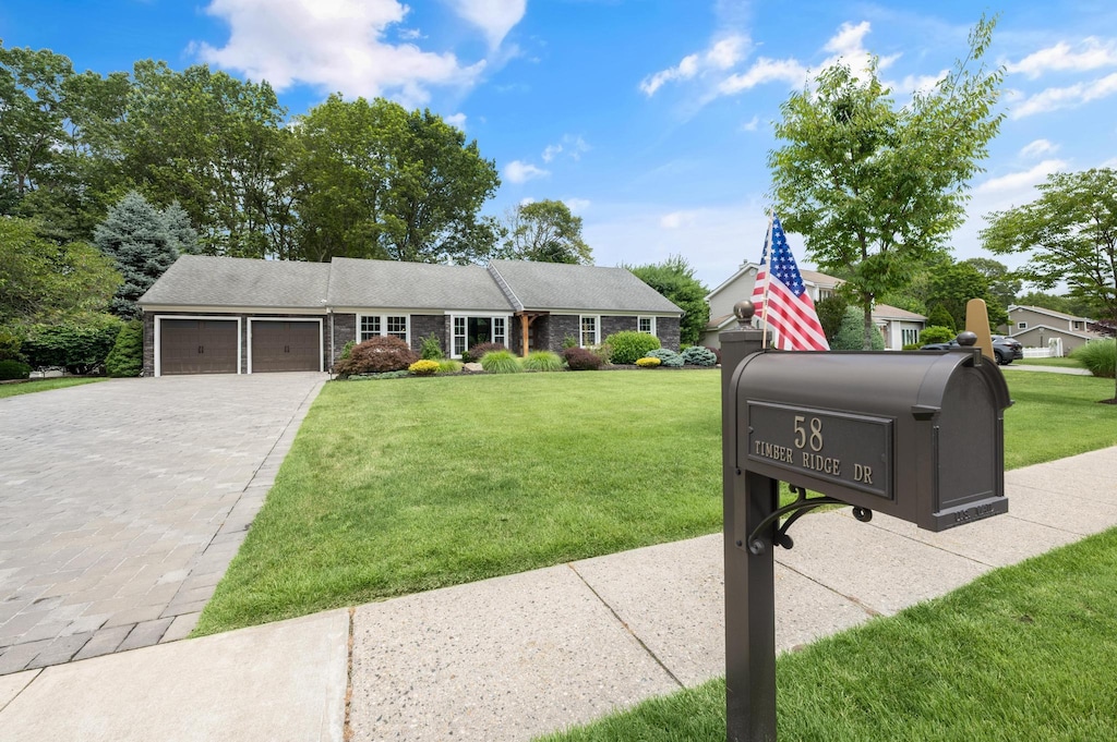 58 Timber Ridge Dr, Commack, NY 11725 - photo 1