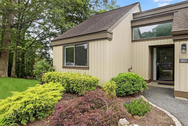 582 Heritage Hls Unit A, Somers, NY 10589 - view of home's exterior with roof with shingles