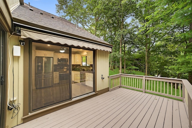 582 Heritage Hls Unit A, Somers, NY 10589 - wooden deck featuring a sink