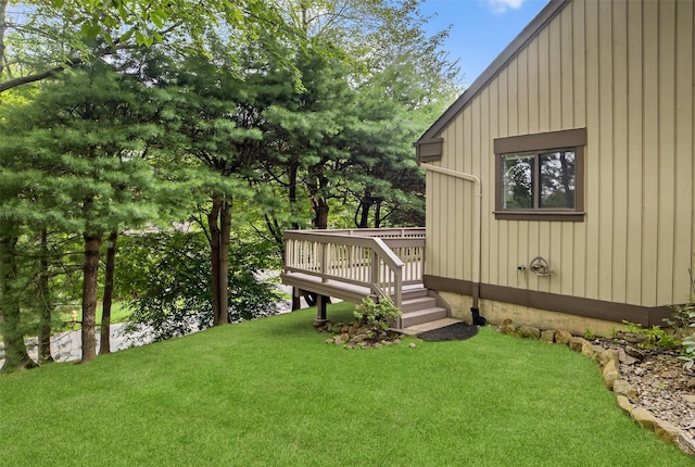 582 Heritage Hls Unit A, Somers, NY 10589 - view of grassy yard featuring a deck