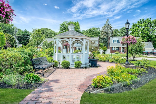 18 Ivy St Unit 4A, Farmingdale, NY 11735 - view of home's community featuring a gazebo