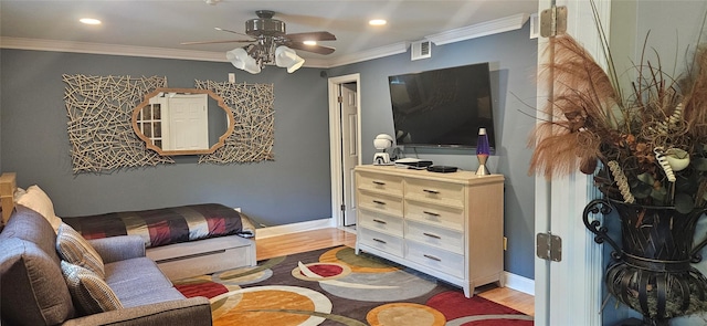 12 Omni Parc Dr, Nanuet, NY 10954 - living area featuring a ceiling fan, wood finished floors, crown molding, and recessed lighting