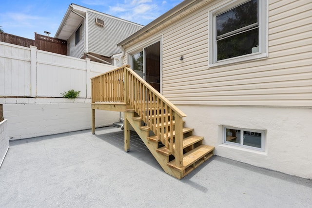 690 Corbalis Pl, Yonkers, NY 10703 - view of patio