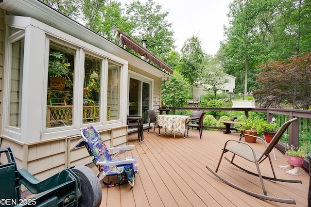 193 Washington Ave, Tappan, NY 10983 - deck with outdoor dining area