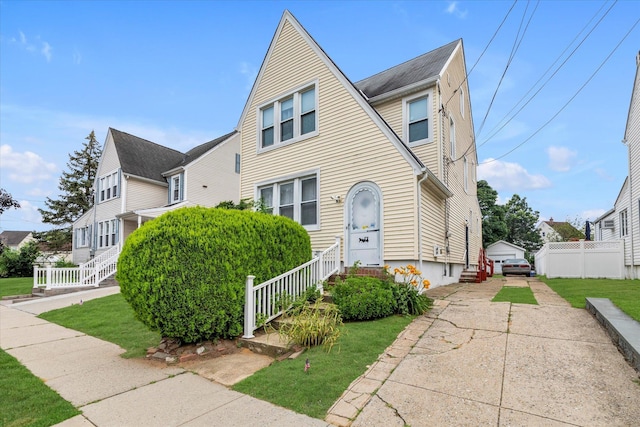 48 Carstairs Rd, Valley Stream, NY 11581 - view of front of house featuring entry steps