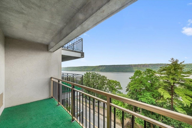 1020 Warburton Ave Unit 9C, Yonkers, NY 10701 - balcony with a water view