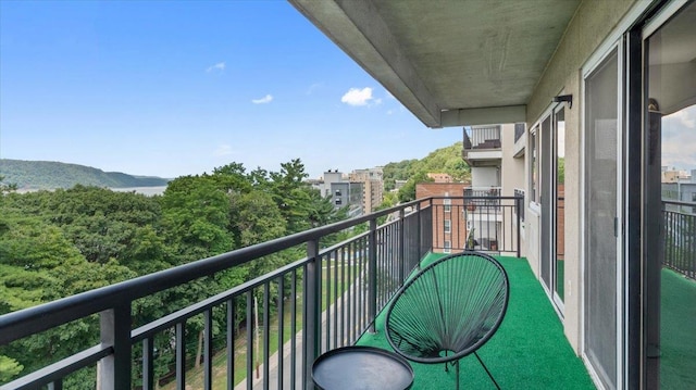 1020 Warburton Ave Unit 9C, Yonkers, NY 10701 - balcony featuring a mountain view