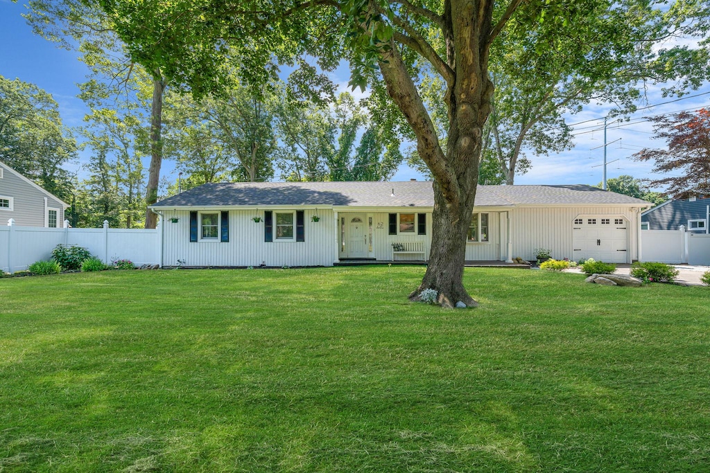 62 Mahogany Rd, Rocky Point, NY 11778 - photo 1