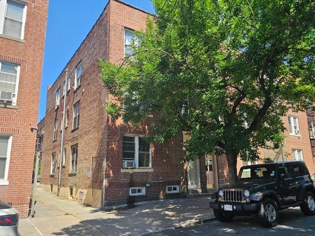 43-32 40th St, Sunnyside, NY 11104 - photo 2