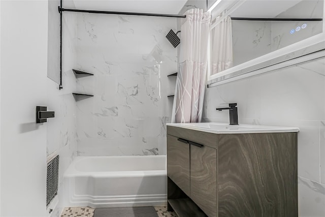 5444 Little Neck Pkwy Unit 6C, Little Neck, NY 11362 - bathroom with vanity and shower / bath combo
