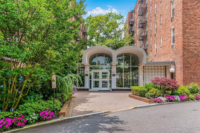 5444 Little Neck Pkwy Unit 6C, Little Neck, NY 11362 - view of building exterior