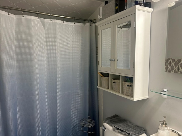 356 Montgomery Ave, West Babylon, NY 11704 - full bathroom with toilet and a shower with curtain