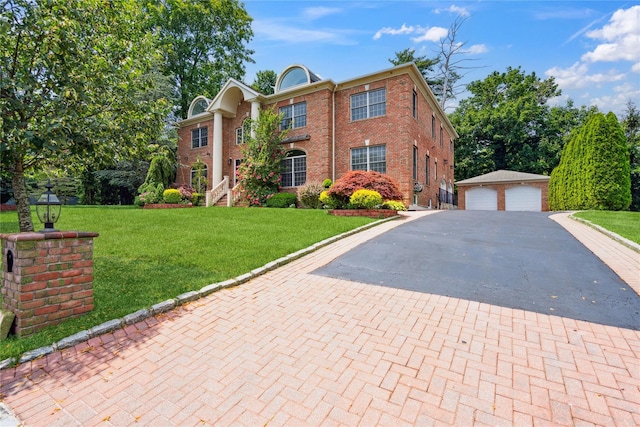 10 Roseanne Dr, North Hills, NY 11576 - photo 2