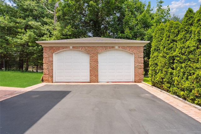 10 Roseanne Dr, North Hills, NY 11576 - photo 43