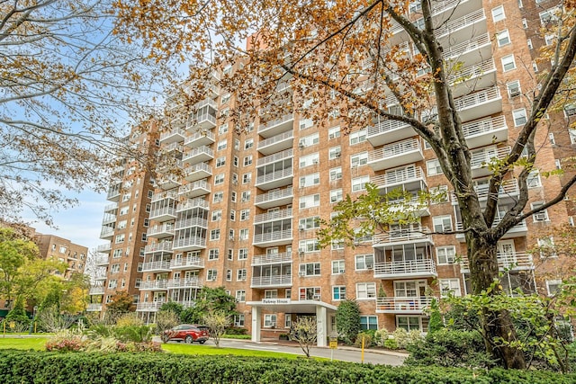 3530 Henry Hudson Pkwy Unit 1B, Bronx, NY 10463 - view of apartment building / complex