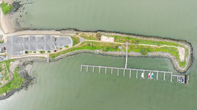 600 Clarence Ave Unit 1J, Bronx, NY 10465 - aerial view of property's location with a large body of water